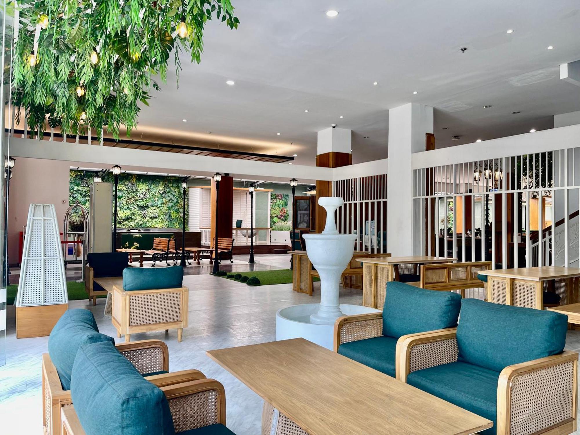 万隆希门吉尼酒店 外观 照片