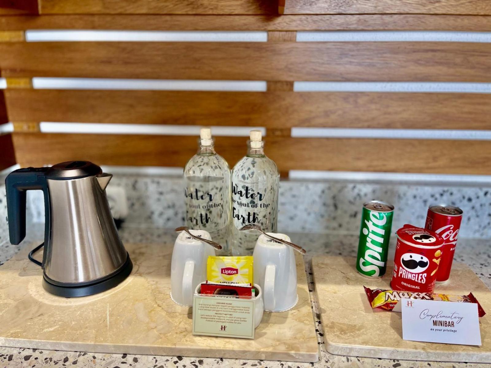 万隆希门吉尼酒店 外观 照片