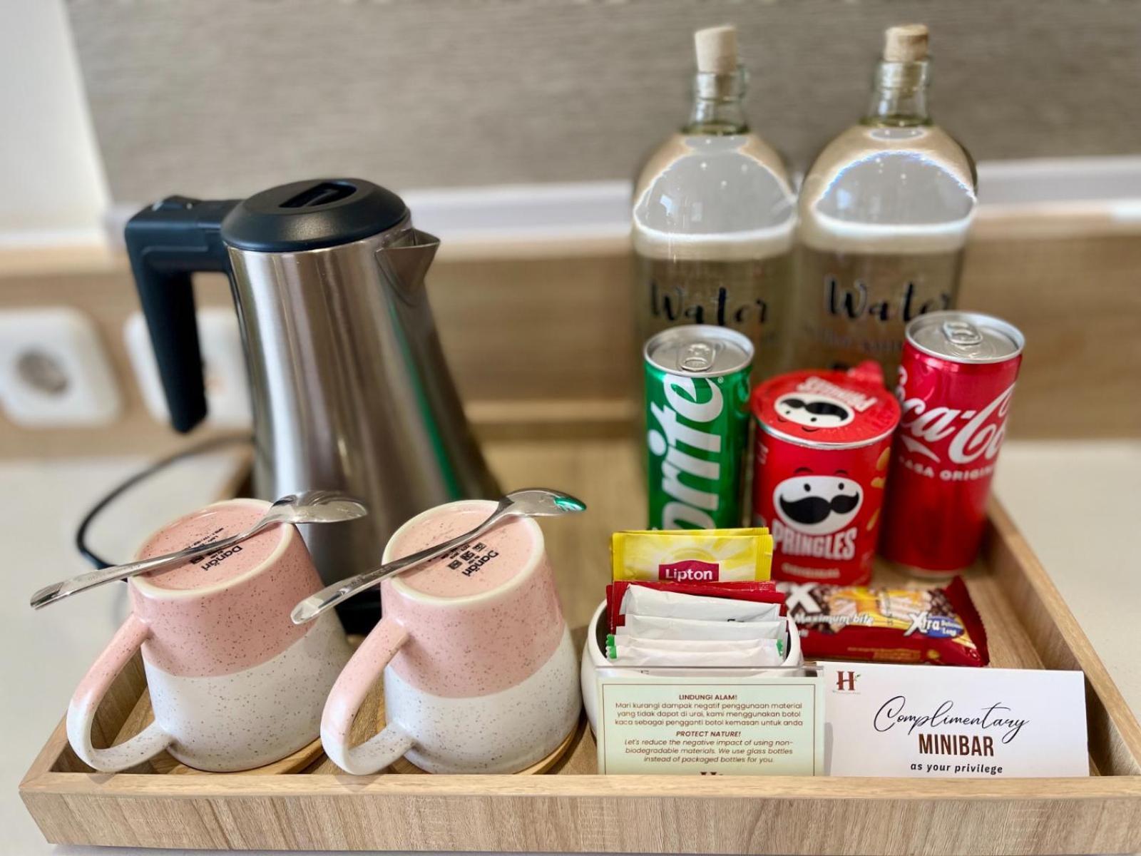 万隆希门吉尼酒店 外观 照片